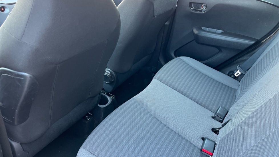 Toyota Aygo Hatchback #15