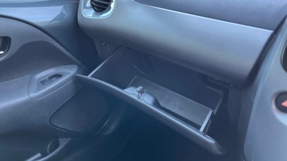 Toyota Aygo Hatchback #27