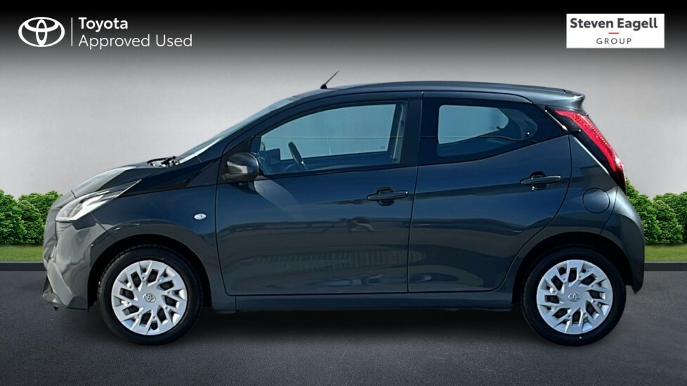 Toyota Aygo Hatchback #24