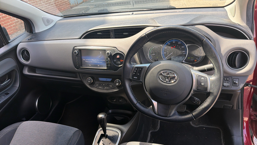 Toyota Yaris Hatchback  #6