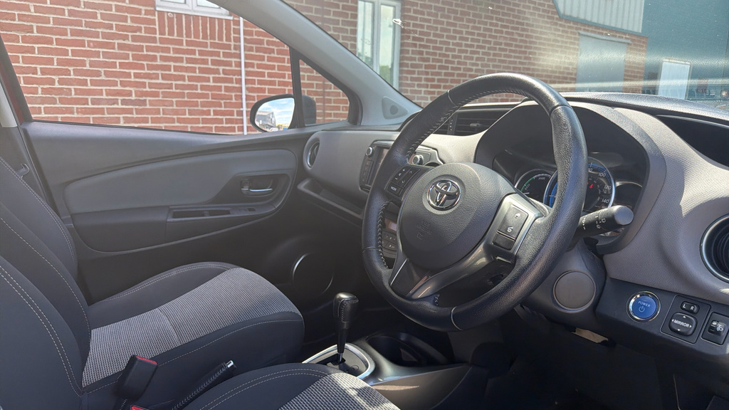 Toyota Yaris Hatchback  #12