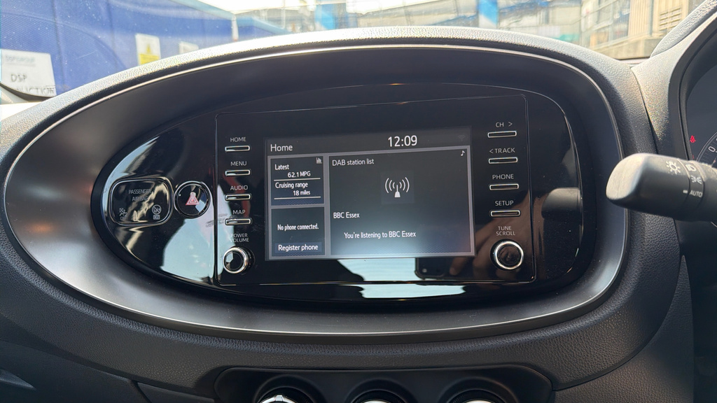 Toyota Aygo X Pure Automatic White #9