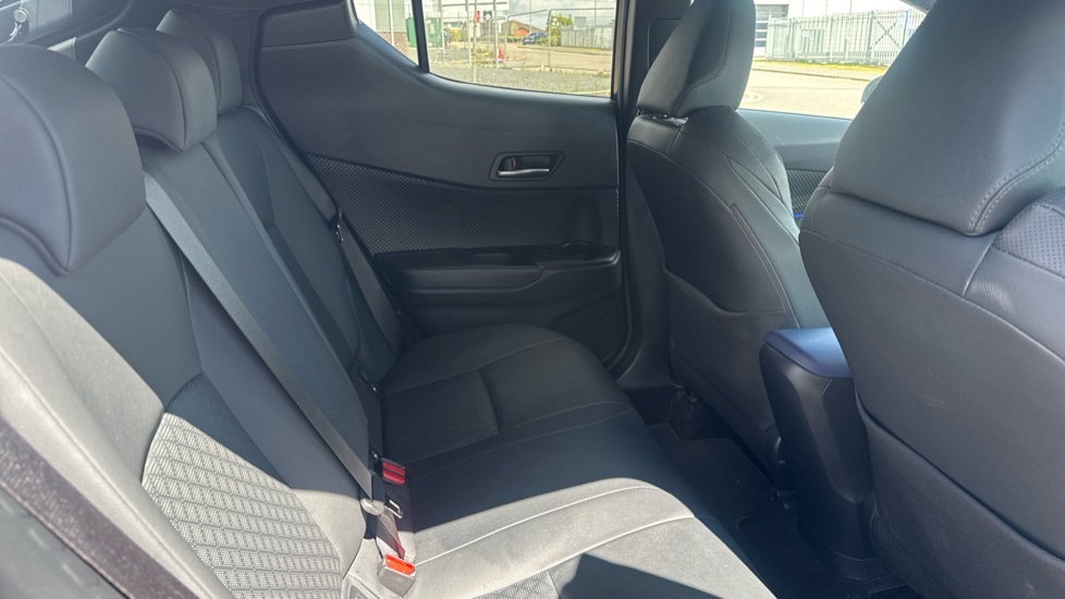 Toyota C-Hr Dynamic  #8
