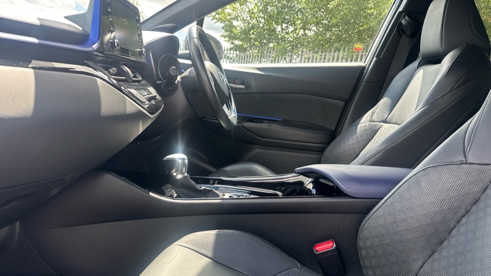 Toyota C-Hr 1.8 Vvt-h Dynamic Cvt Euro 6 Ss Silver #5
