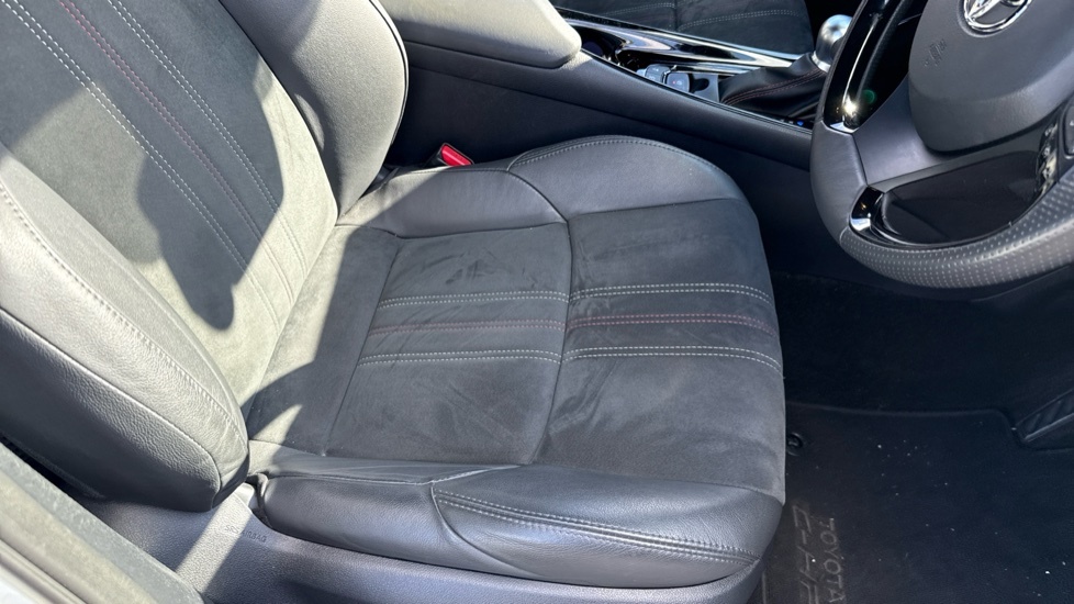 Toyota C-Hr Excel Silver #17