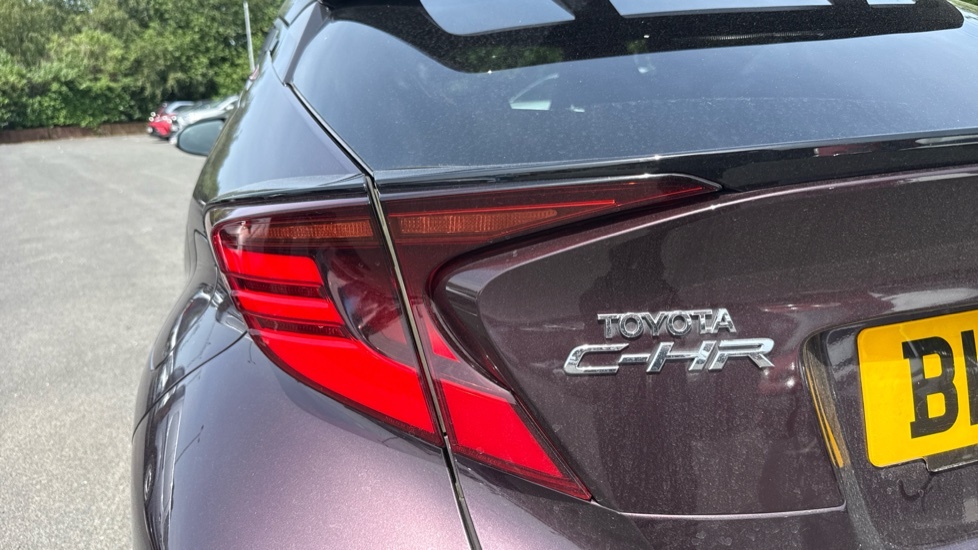 Toyota C-Hr Icon Silver #21