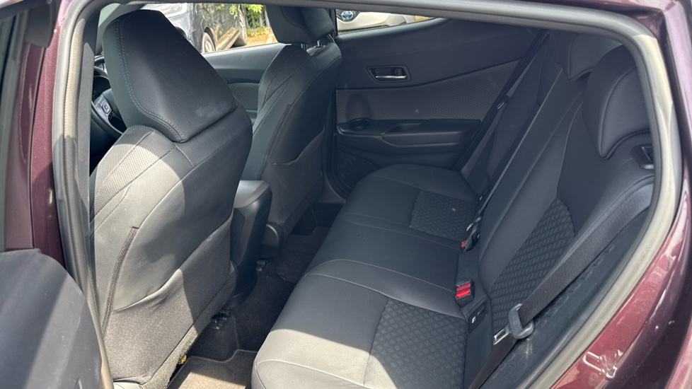 Toyota C-Hr Icon Silver #15