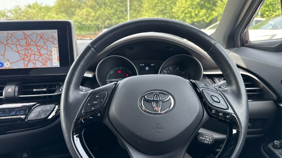 Toyota C-Hr Icon Silver #10