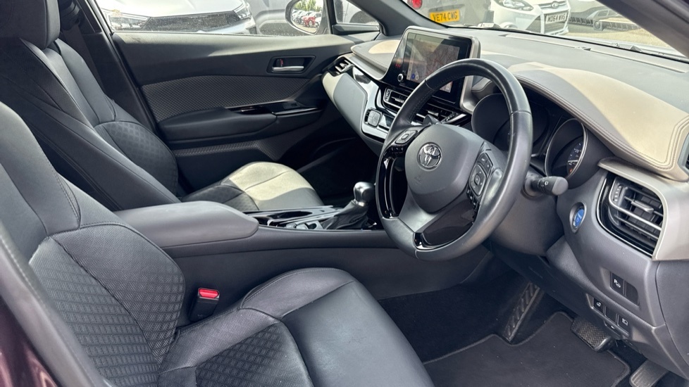 Toyota C-Hr Icon Silver #12