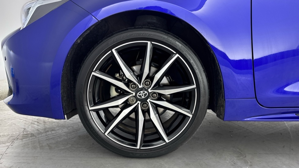 Toyota Corolla 1.8 Hybrid Excel Cvt Black #18