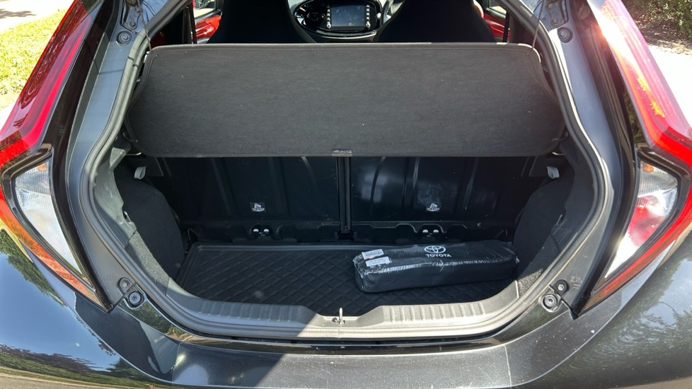 Toyota Aygo X Edge Parking Pack Beige #13