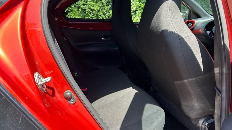 Toyota Aygo X Edge Parking Pack Beige #8