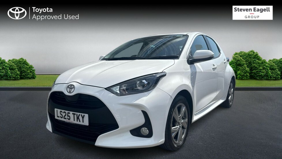 Toyota Yaris 1.5 Vvt-h Icon Hatchback Hybrid E-cvt E White #3