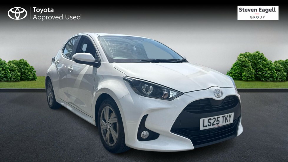 Toyota Yaris 1.5 Vvt-h Icon Hatchback Hybrid E-cvt E White