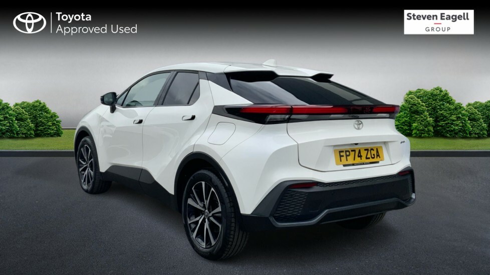 Toyota C-Hr 2.0 Vvt 13.6Kwh Design Suv Plug-in Hybr White #4