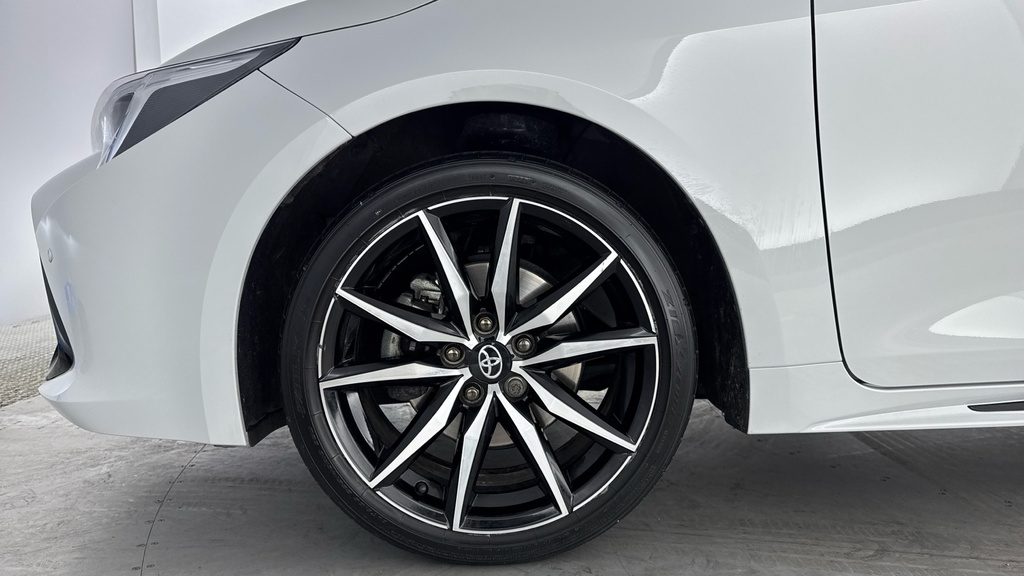 Toyota Corolla Active Black #18