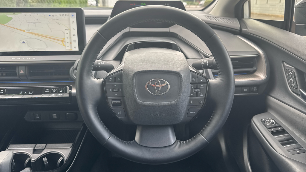 Toyota Prius Excel White #10