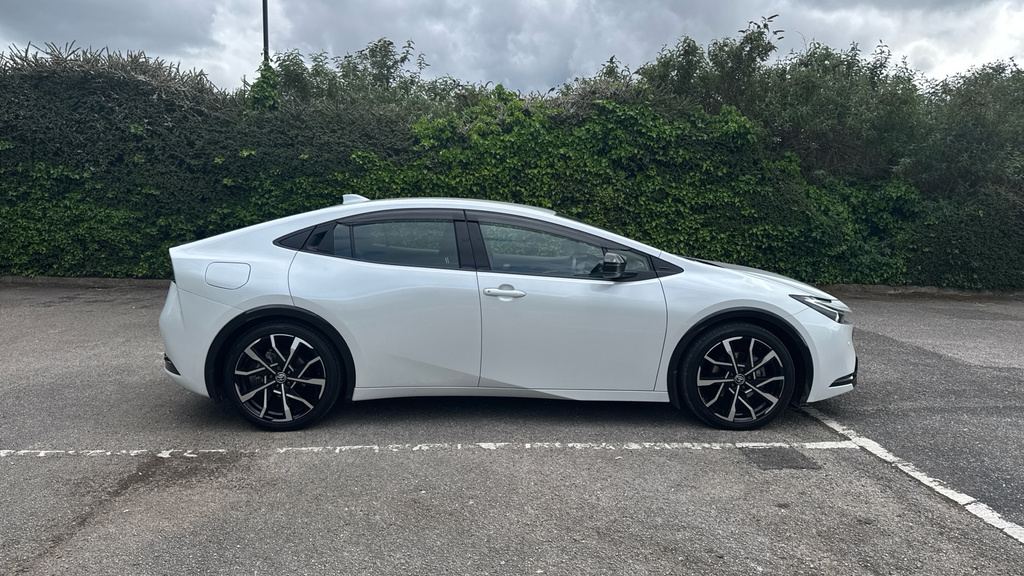 Toyota Prius Excel White #23
