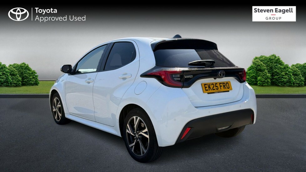 Toyota Yaris 1.5 Vvt-h Design E-cvt Euro 6 Ss White #4