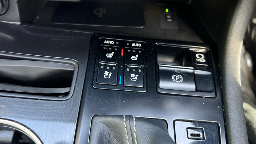 Lexus RX 450H 3.5 Takumi Cvt White #46