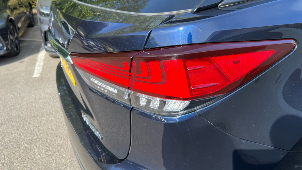 Lexus RX 450H 3.5 Takumi Cvt White #22