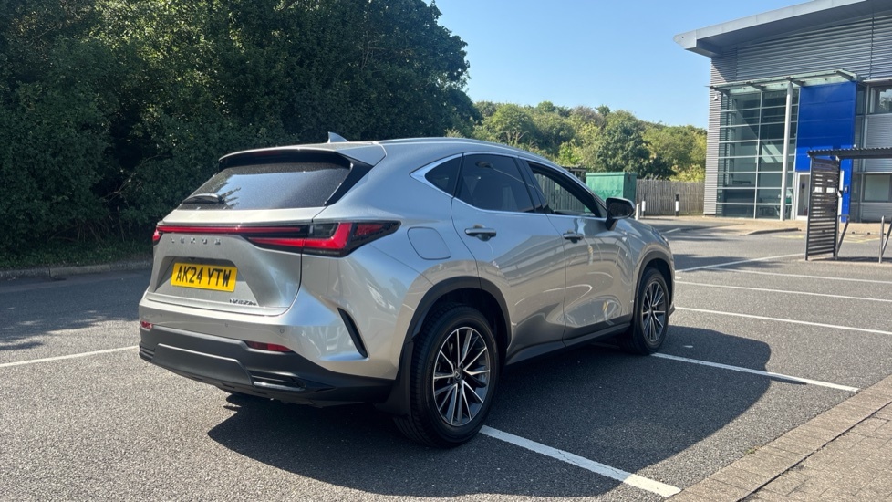 Lexus NX 450H 2.5 E-cvt Premium Pack 2024 Orange #26