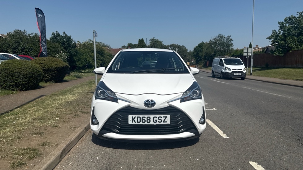 Toyota Yaris Icon Red #22