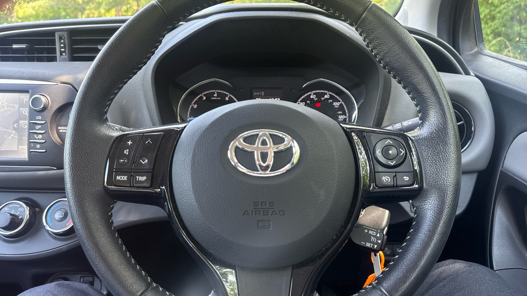 Toyota Yaris Yaris Dynamic Hev Cvt Grey #7