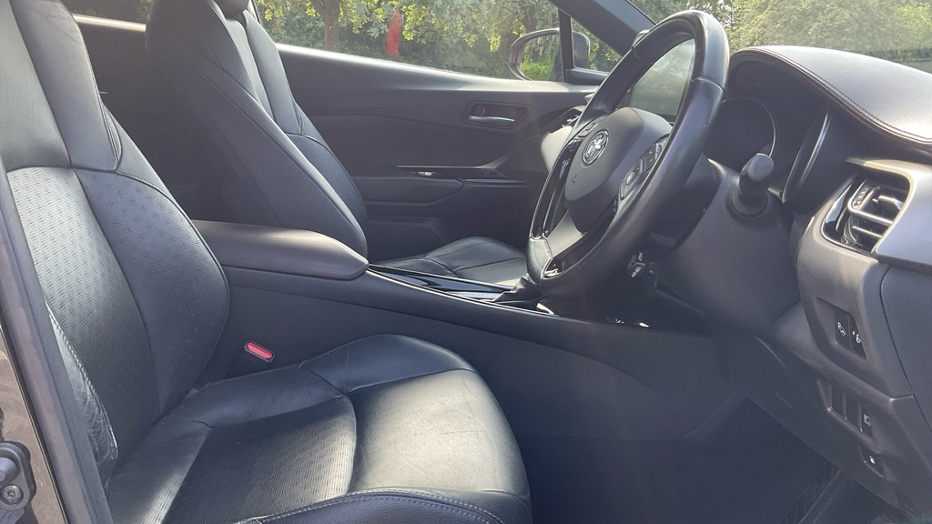 Toyota C-Hr 1.2 C-hr Excel Black #5