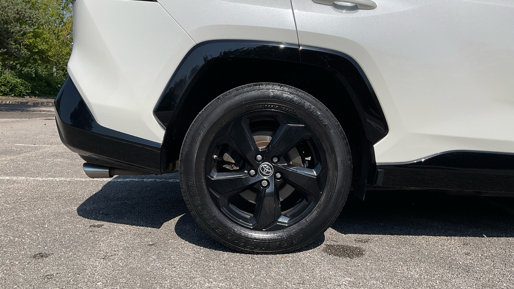 Toyota Rav 4 Rav4 Design Hev Cvt White #25