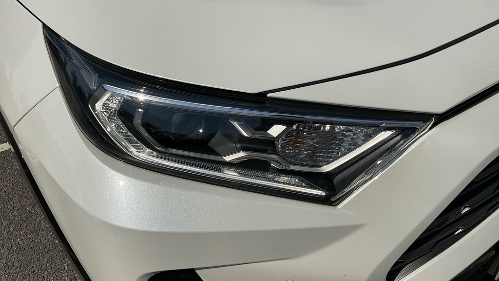 Toyota Rav 4 Rav4 Design Hev Cvt White #20