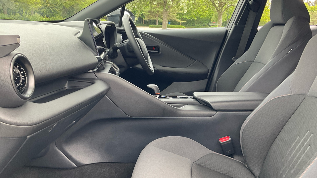Toyota C-Hr 1.8 Vvt-h Design Cvt Euro 6 Ss Silver #5
