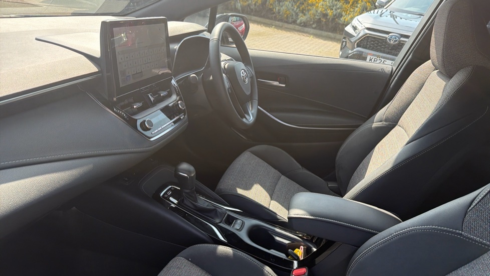 Toyota Corolla 1.8 Vvt-h Design Touring Sports Hybrid Black #5