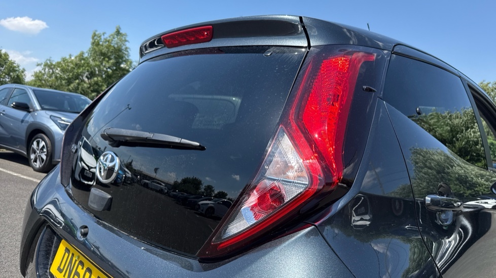 Toyota Aygo Aygo White #20