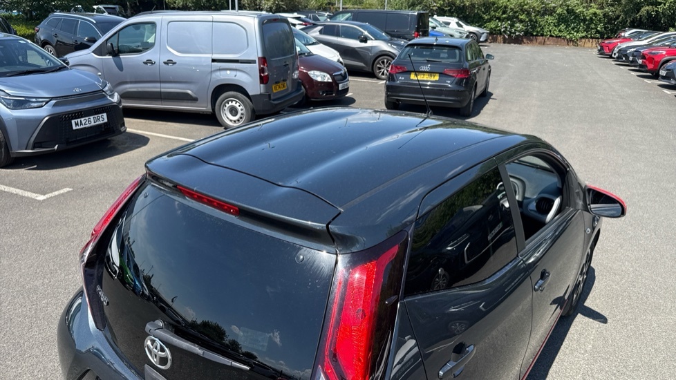 Toyota Aygo Aygo White #36