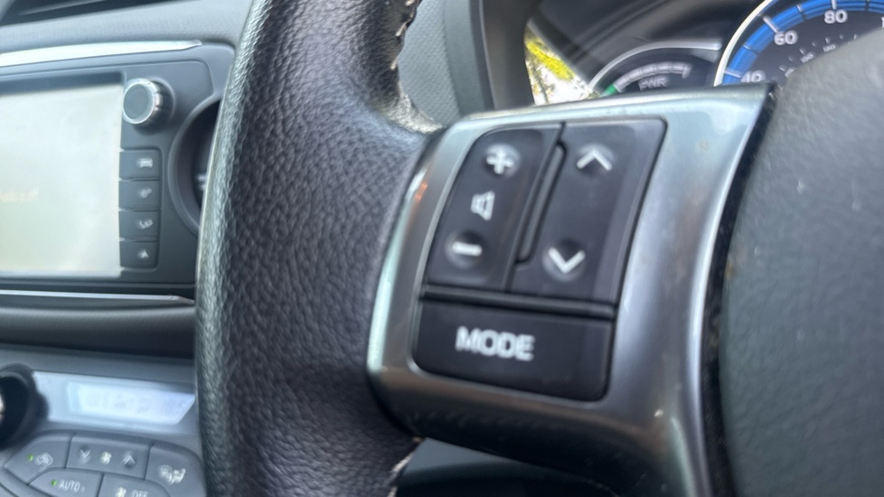 Toyota Yaris Icon Black #29