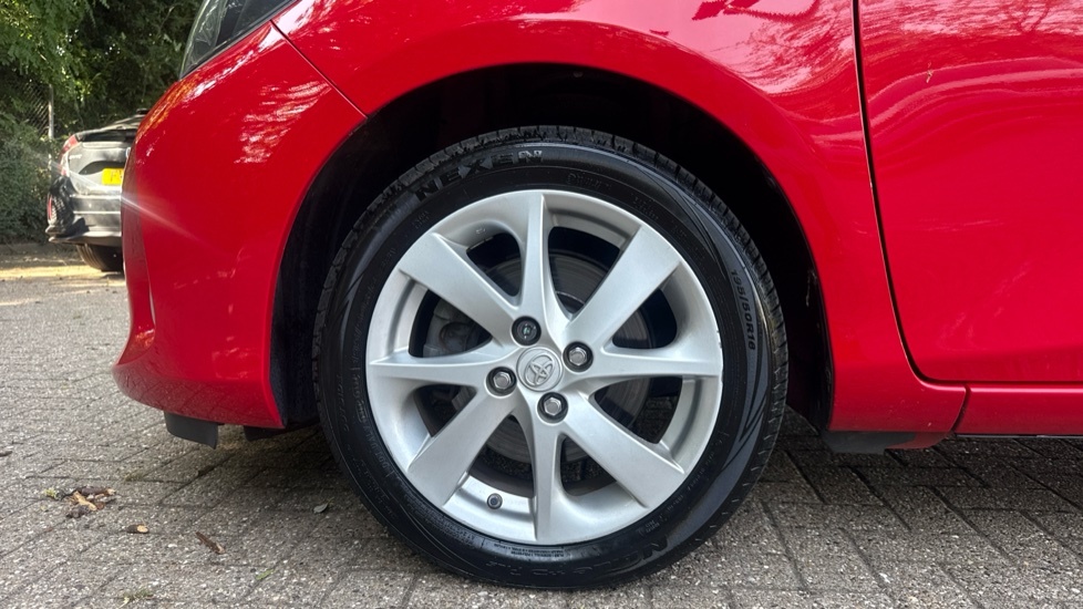 Toyota Yaris Icon Black #25