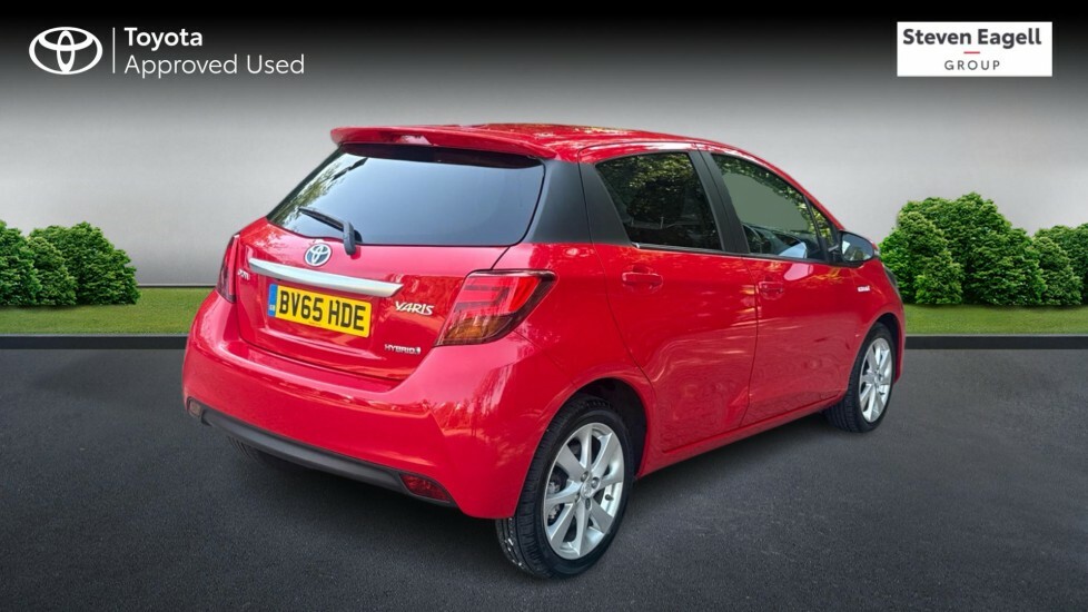 Toyota Yaris 1.5 Vvt-h Sport E-cvt Euro 6 Red #2