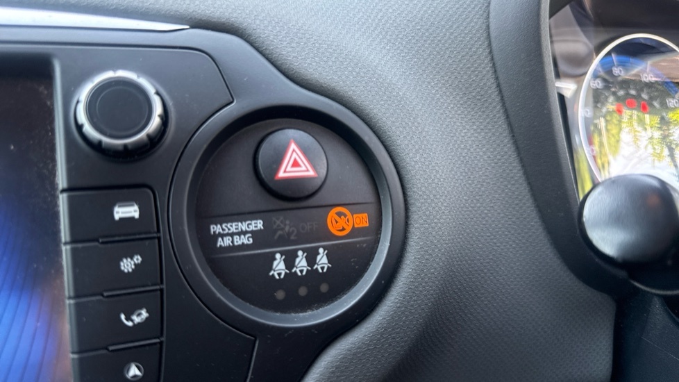 Toyota Yaris Icon Black #33