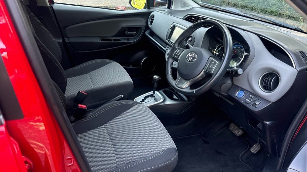 Toyota Yaris Icon Black #12