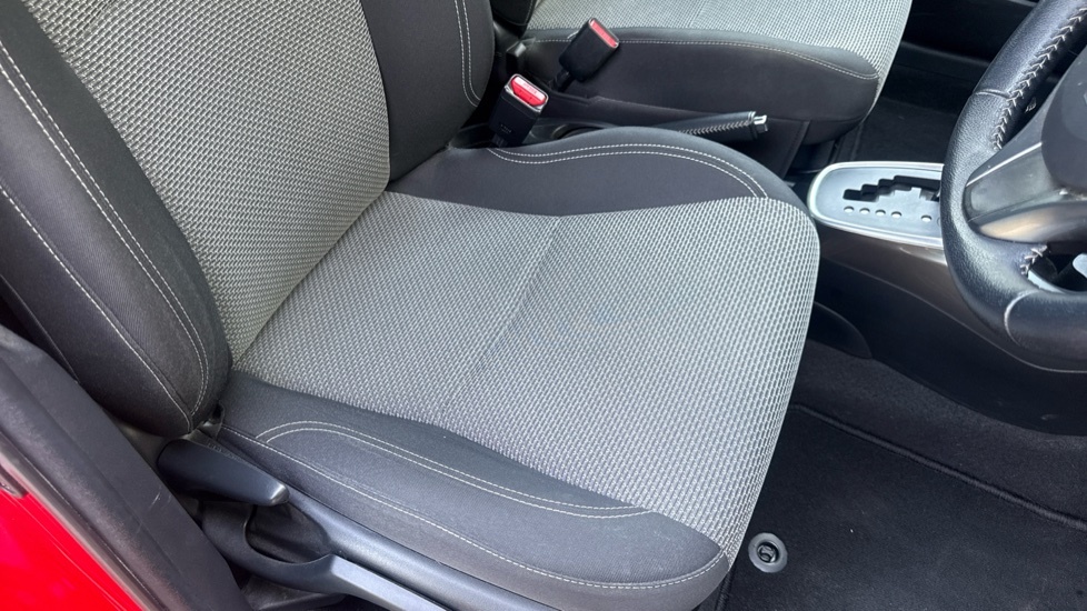 Toyota Yaris Icon Black #17