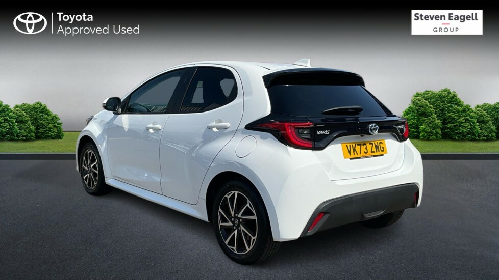 Toyota Yaris 1.5 Vvt-h Design E-cvt Euro 6 Ss White #4