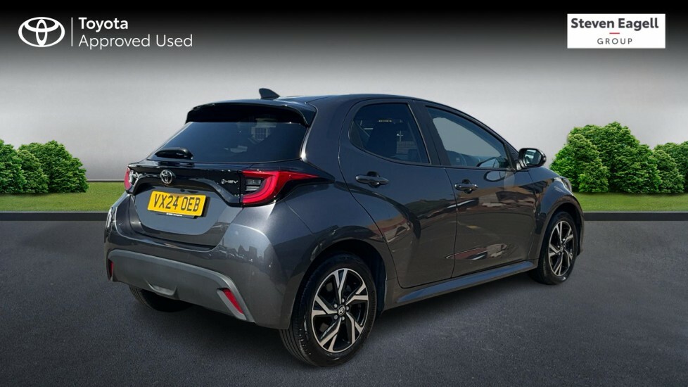 Toyota Yaris 1.5 Vvt-h Design E-cvt Euro 6 Ss Grey #2