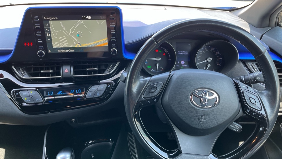Toyota C-Hr Suv  #7