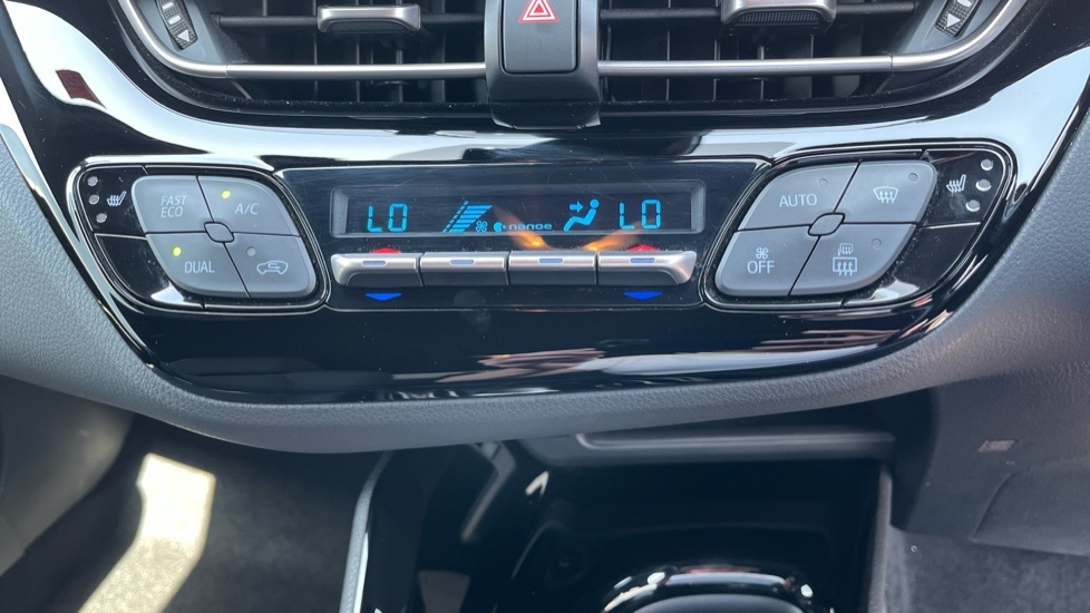 Toyota C-Hr Suv  #31