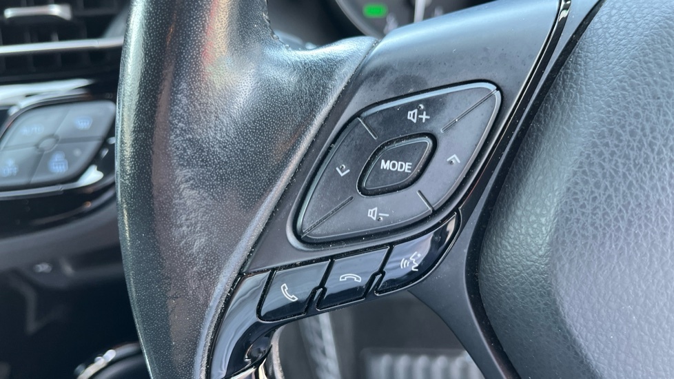 Toyota C-Hr Suv  #32