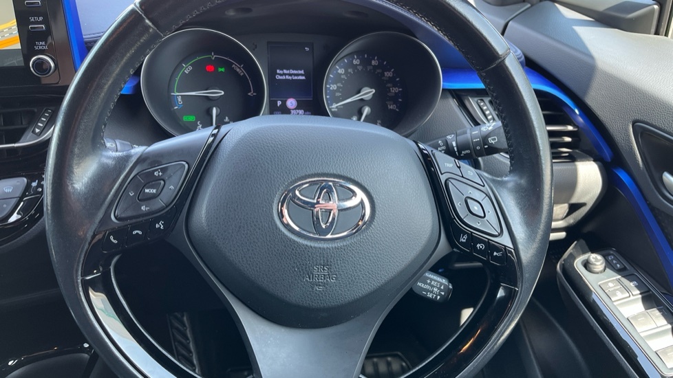 Toyota C-Hr Suv  #10