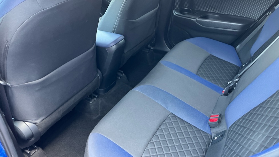 Toyota C-Hr Suv  #15