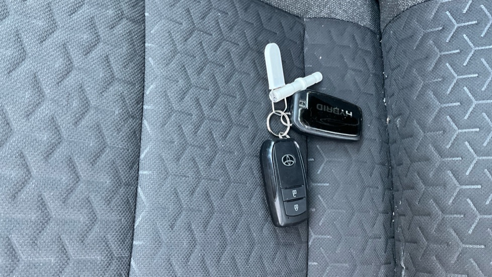 Toyota Yaris Cross Yaris Cross Excel Hev Silver #28