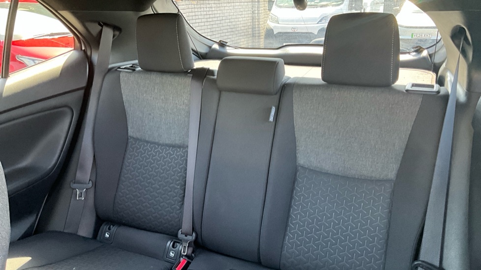 Toyota Yaris Cross Yaris Cross Excel Hev Silver #36